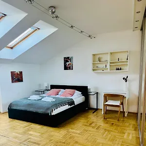 Luna Apartment