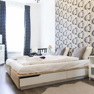 https://bright-2brac-apt-at-astoria.inbudapesthotels.com